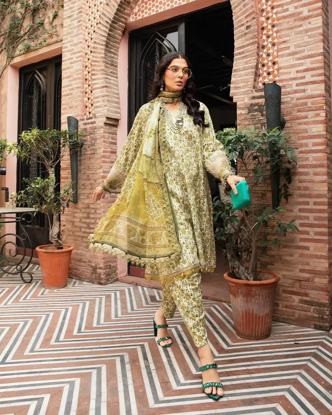 Maria B MPRINT Wz-209 Pure Luxury Lawn Emb With Pure Chiffon Duppata -Summer Collection 24 - Wearza