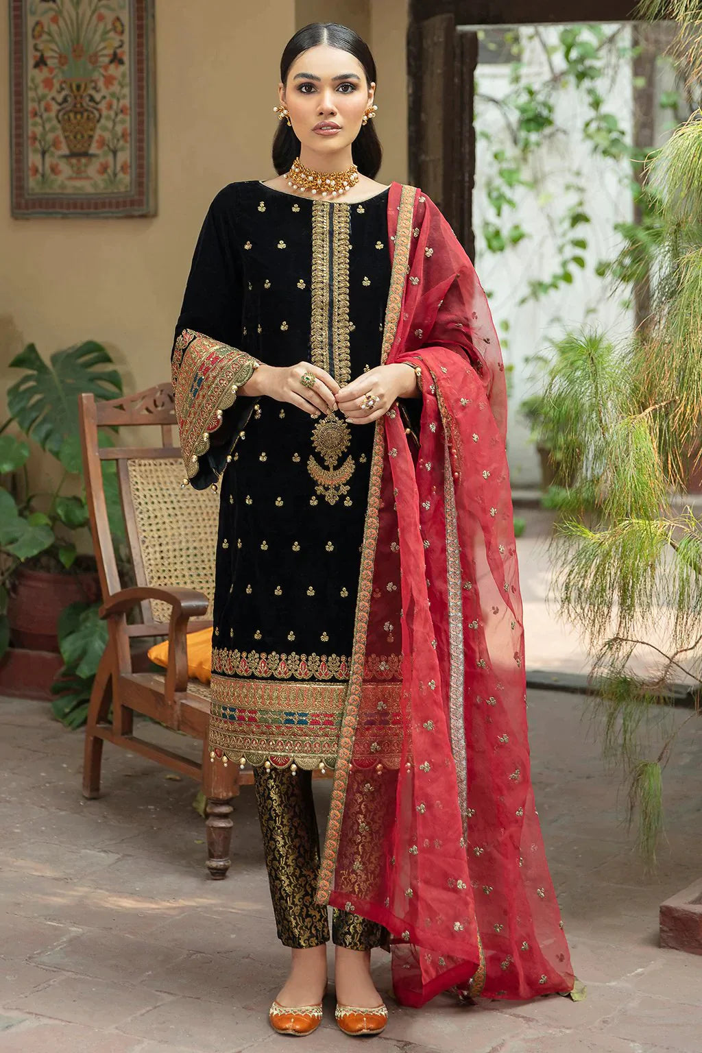 WEARZA® VELVET MICRO 5000 EMBROIDERED SUIT WITH ORGANZA DUPPATA - Wearza