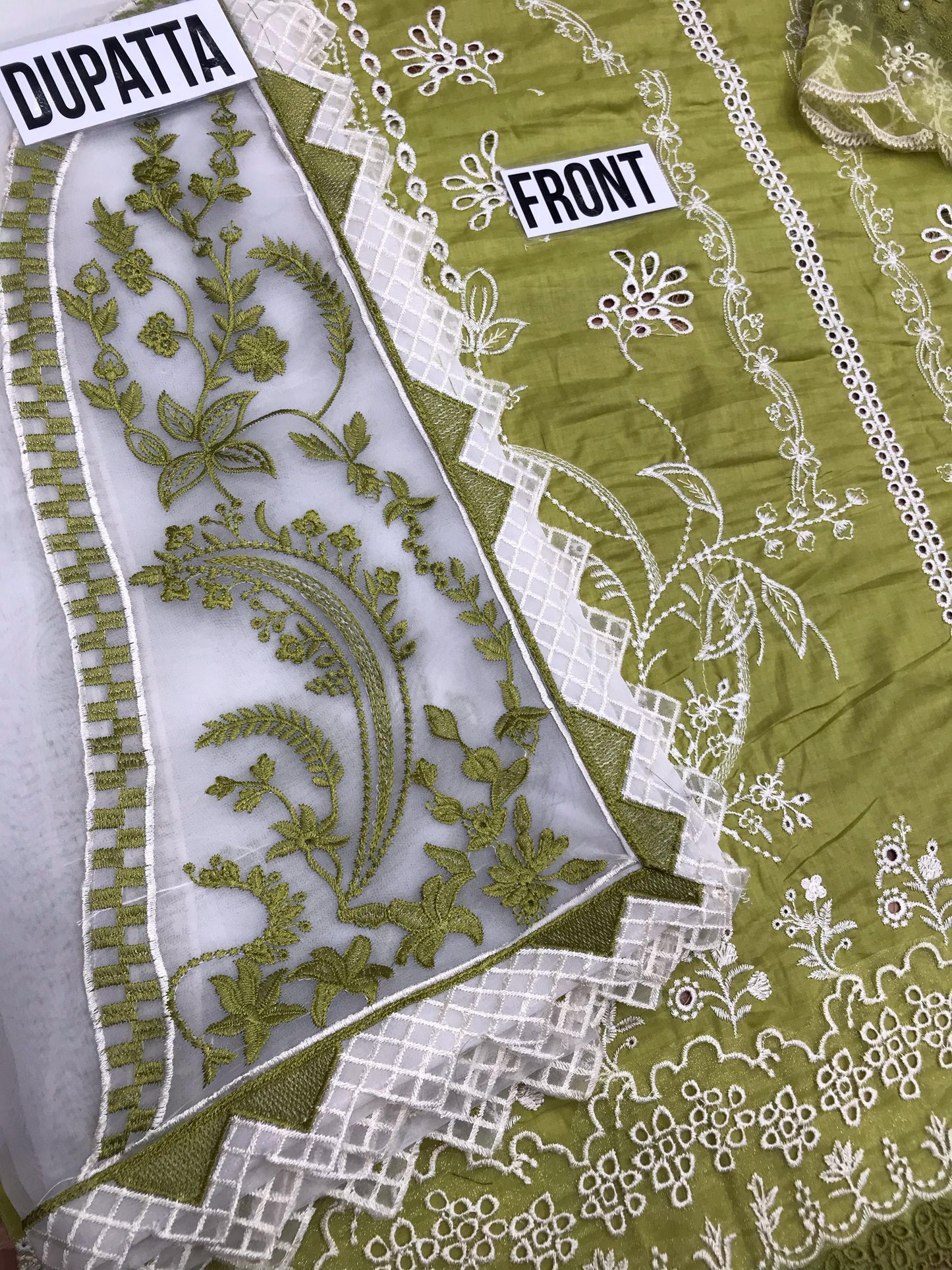 QALAMKAR NEWLY LAUNCHED CHIKANKARI PREMIUM PURE LAWN 2024 - Wearza