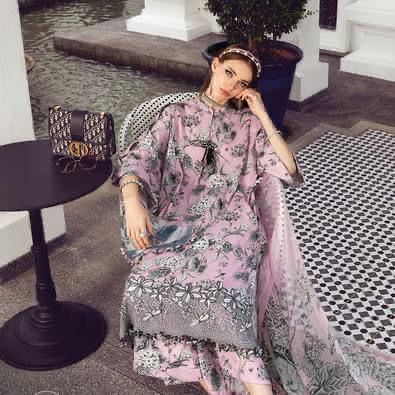 Maria b M Print Design Wz-421 Premium Pure Lawn With Indian Silk Duppata 2024 WEARZA