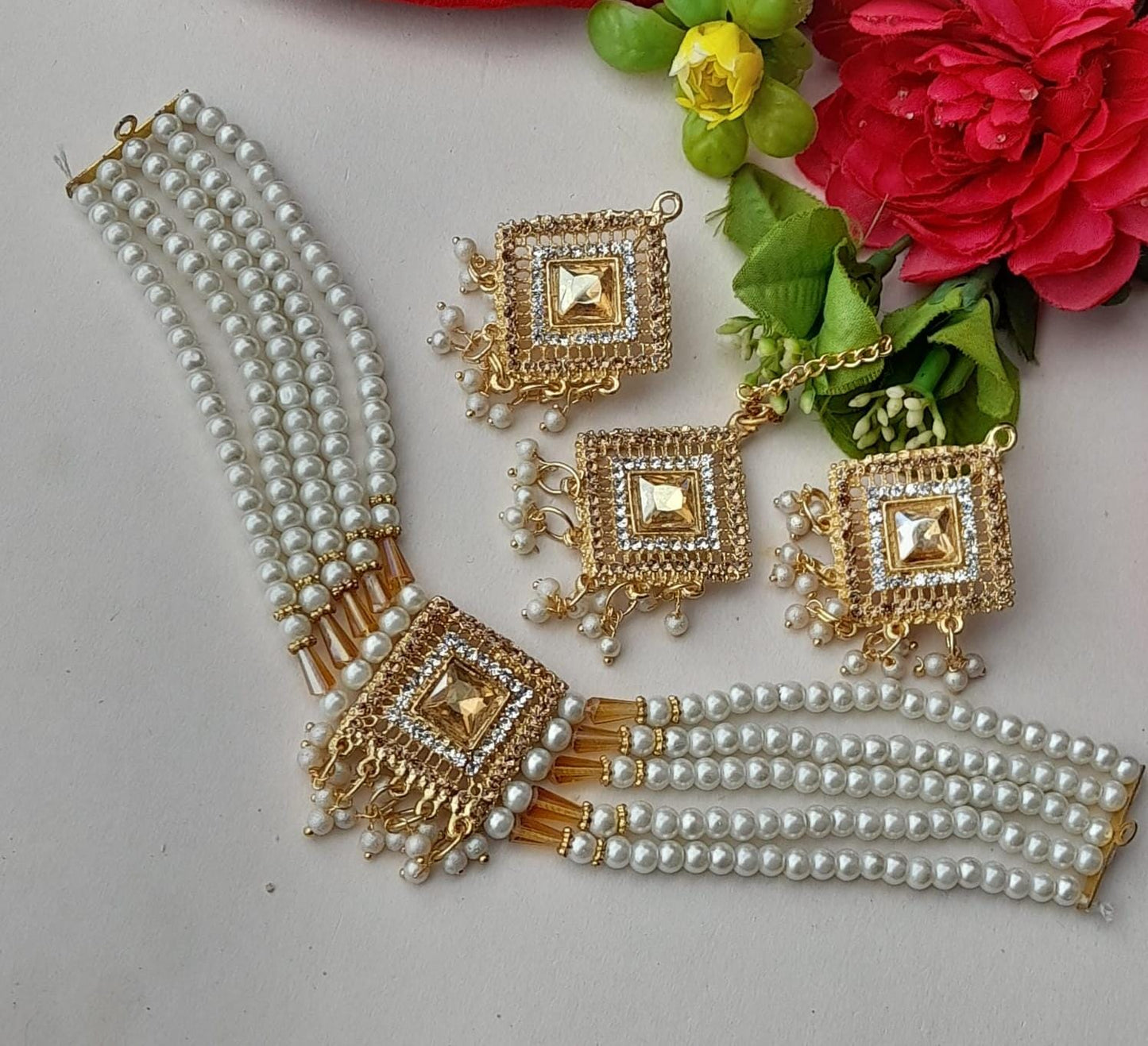 Ethnic Fancy Choker Set Wearza